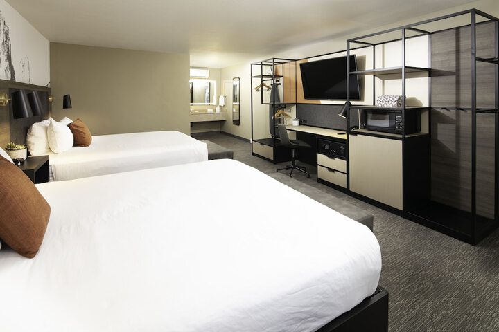 Waypoint Hotel