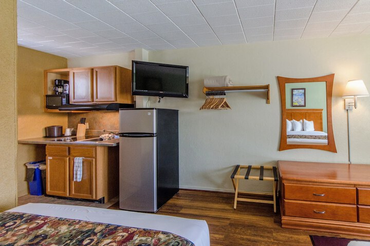 Room 35 of 54
