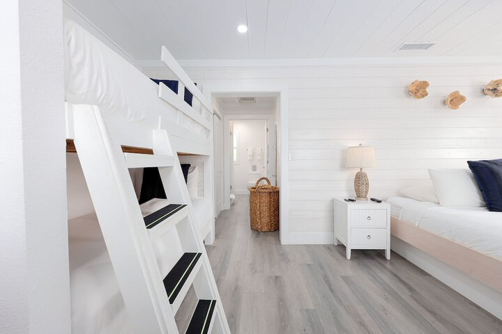 Siesta Key Beach Resort and Suites