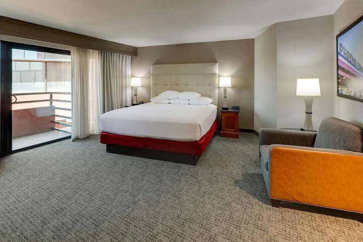 Room 51 of 80