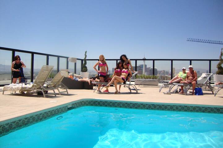 Hotel Apache