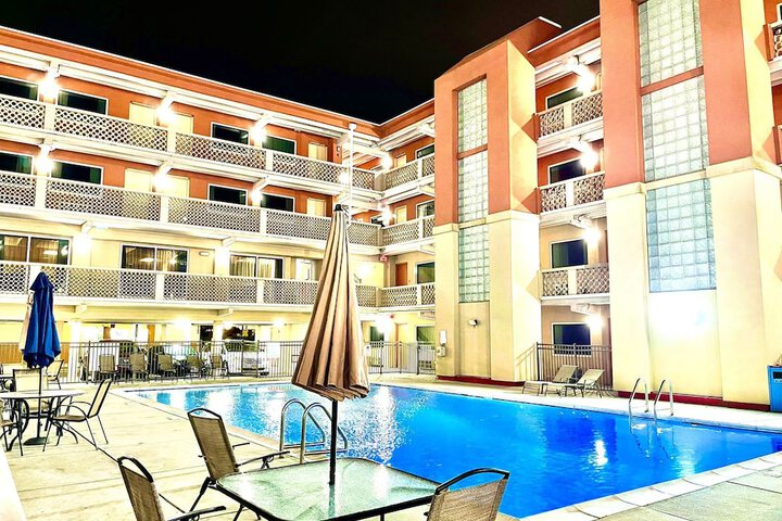 Pool 8 of 31