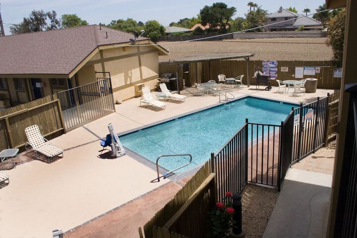 Pool 5 of 35