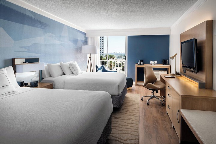 Room 17 of 65