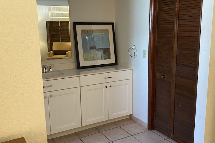 Room 16 of 31