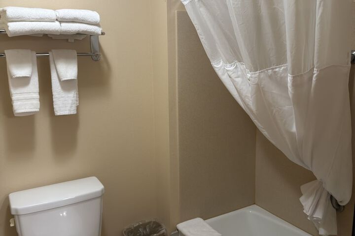 Americas Best Value Inn St. Robert