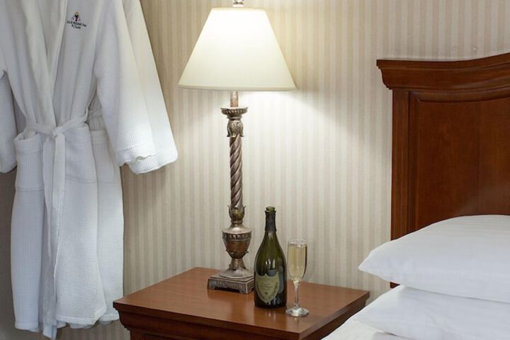Room 20 of 76