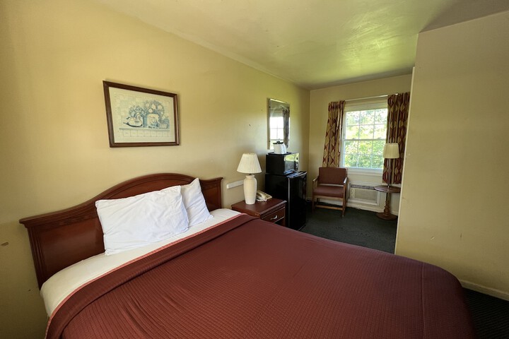 Room 7 of 34