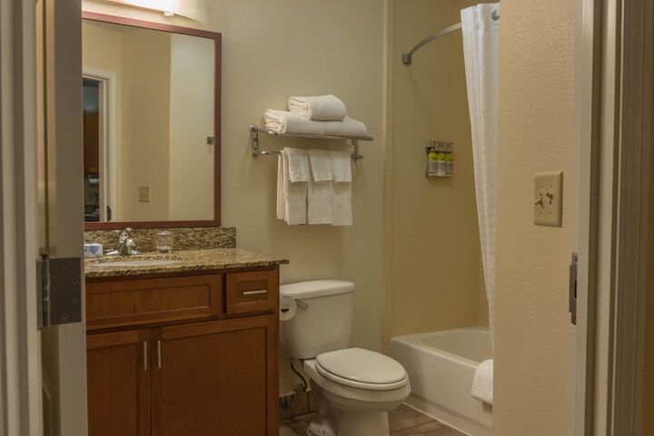 Room 19 of 33