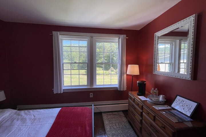 Room 12 of 43