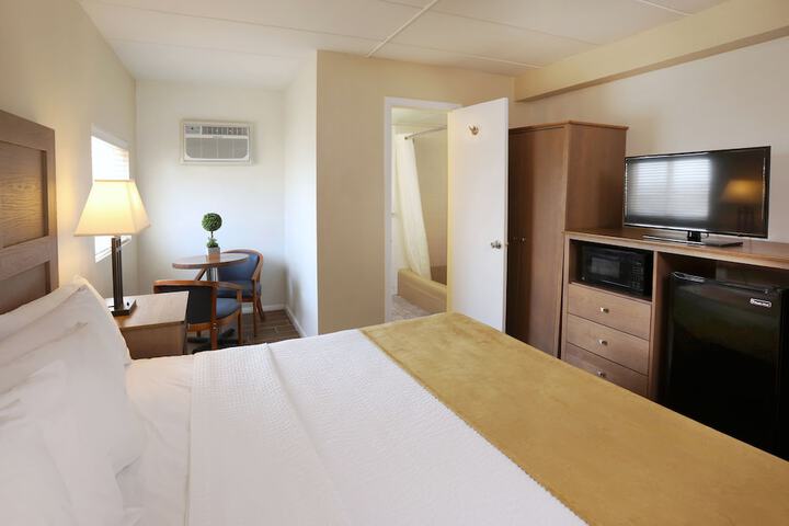Room 22 of 49