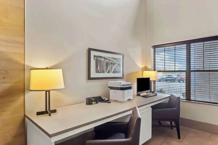 Country Inn & Suites by Radisson Portage, IN