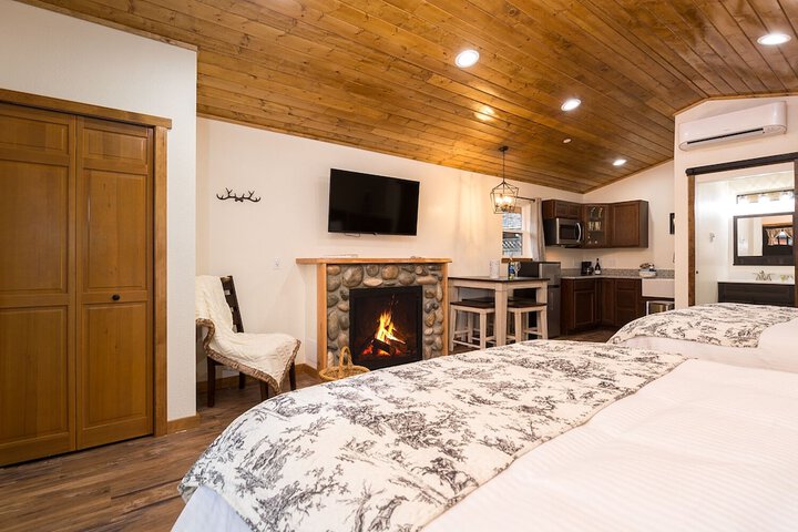 Woodland Inns