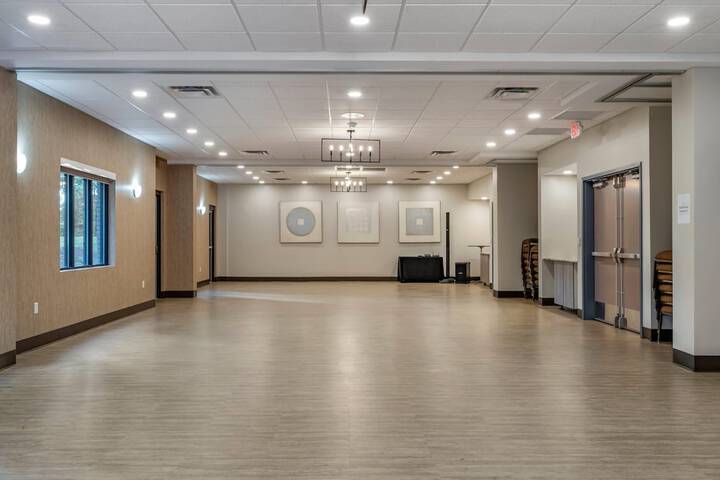 The Cranberry an Ascend Collection Hotel