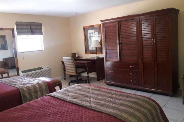 Room 16 of 31
