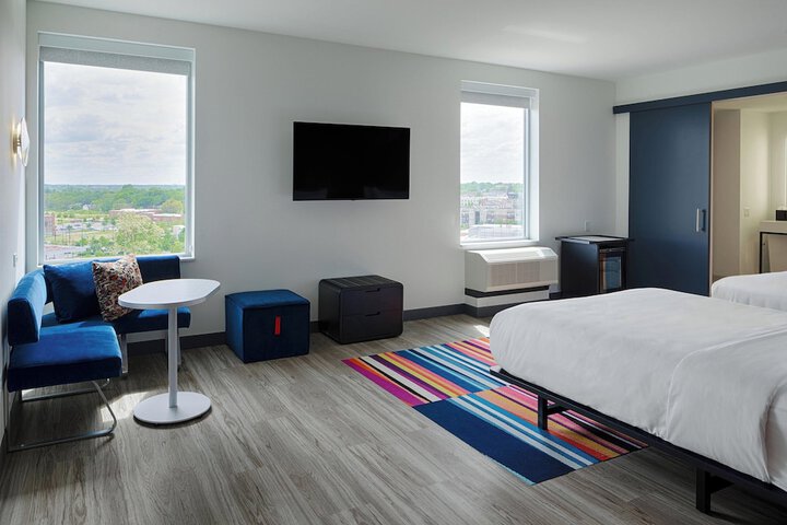 Room 16 of 43