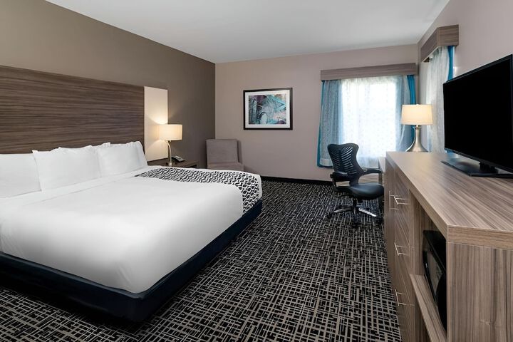 La Quinta Inn & Suites by Wyndham Forsyth