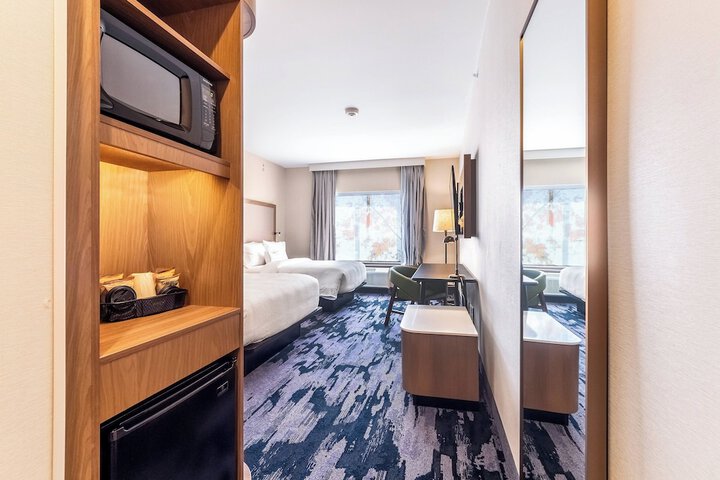 Room 16 of 32