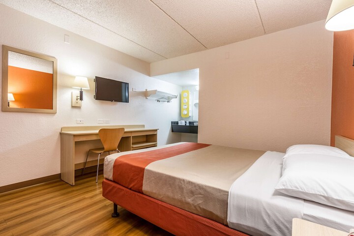 Room 22 of 25
