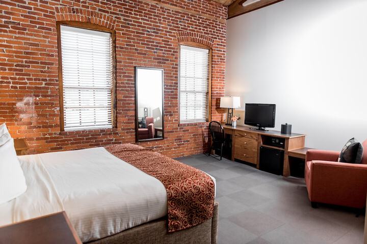 Room 16 of 52