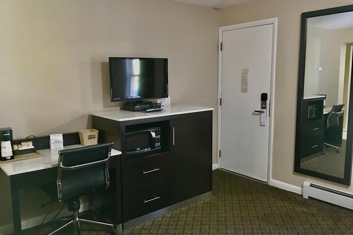 Room 13 of 15