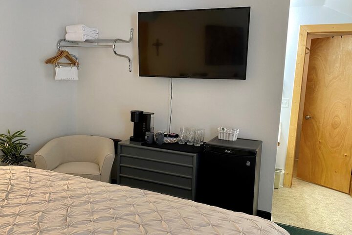 Room 68 of 79