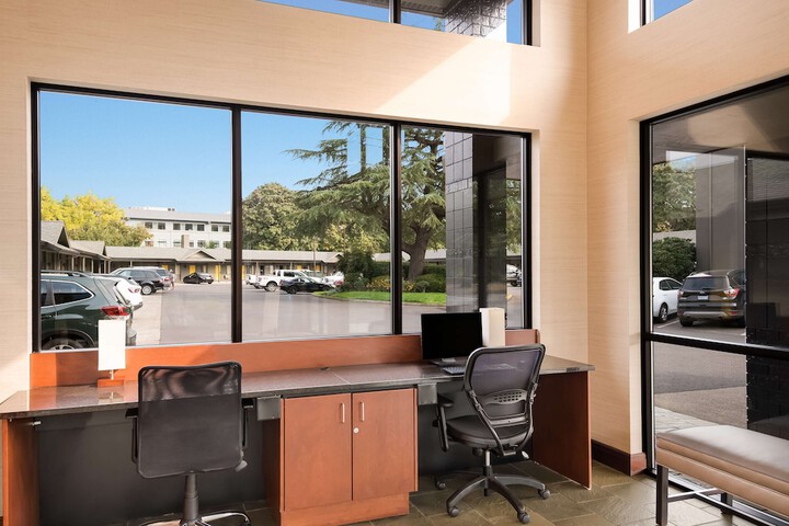 Business Center 54 of 55