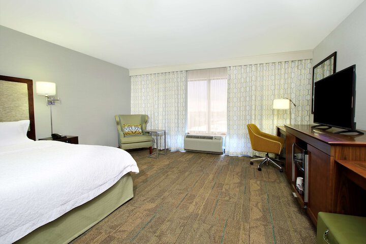 Room 16 of 34