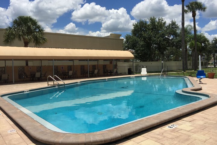 Pool 21 of 67