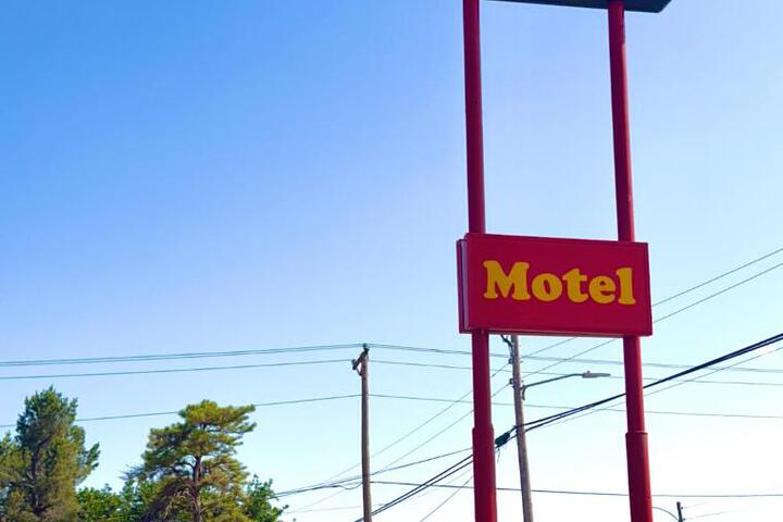 Budget Inn