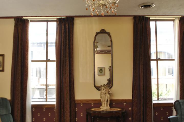 Room 35 of 88