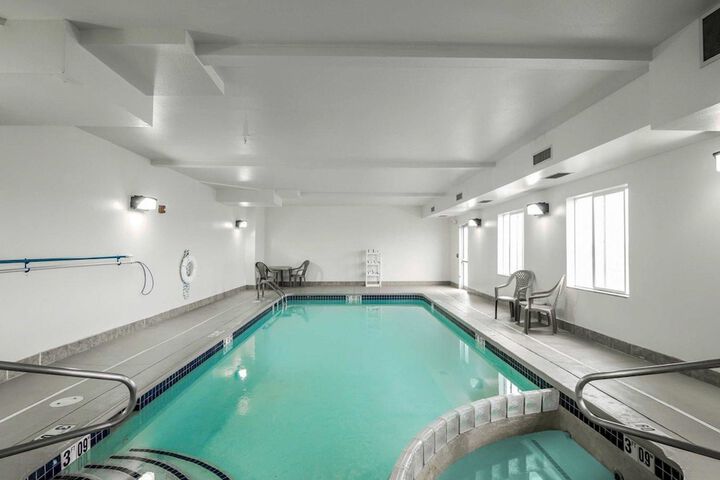 Pool 4 of 29