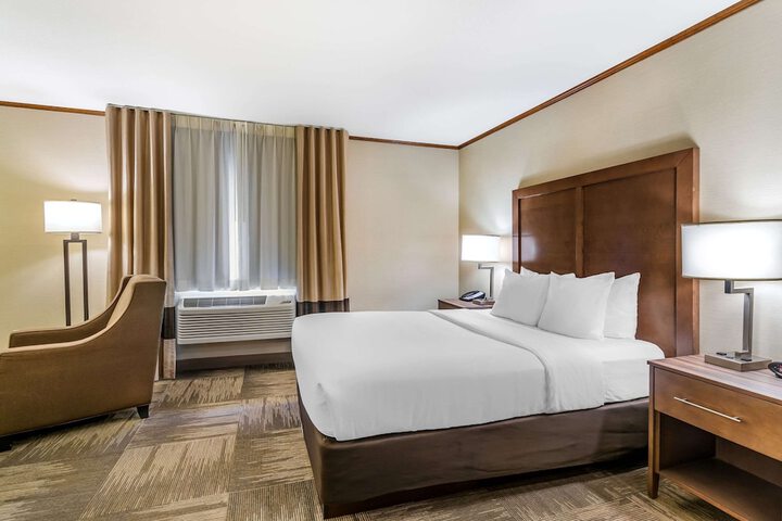 Room 15 of 54