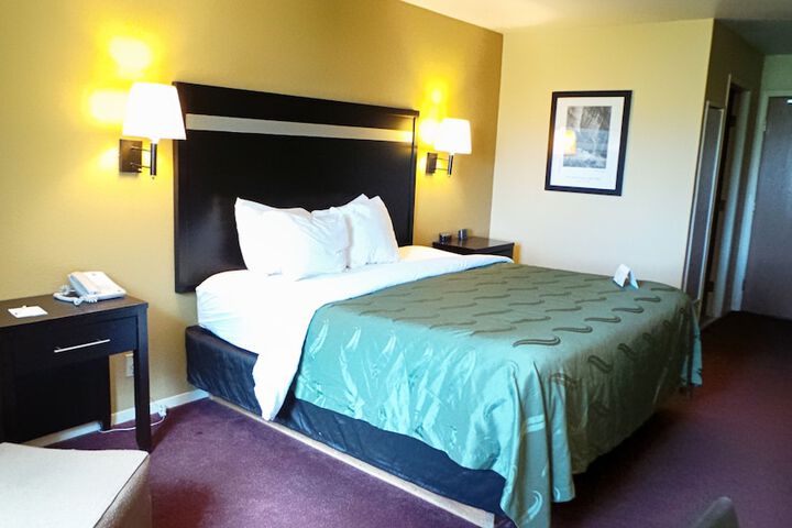 Room 34 of 61