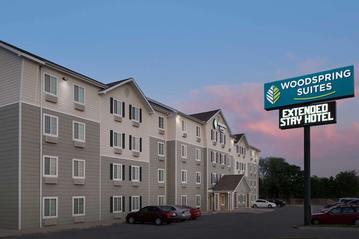 Hotel 4 of 35