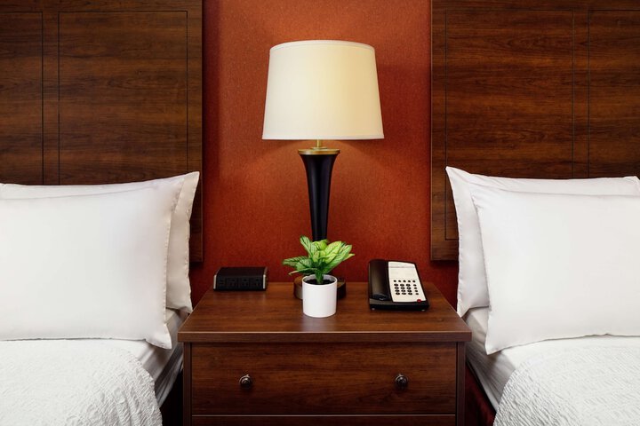 Room 9 of 40
