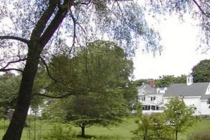 Property Grounds 19 of 22