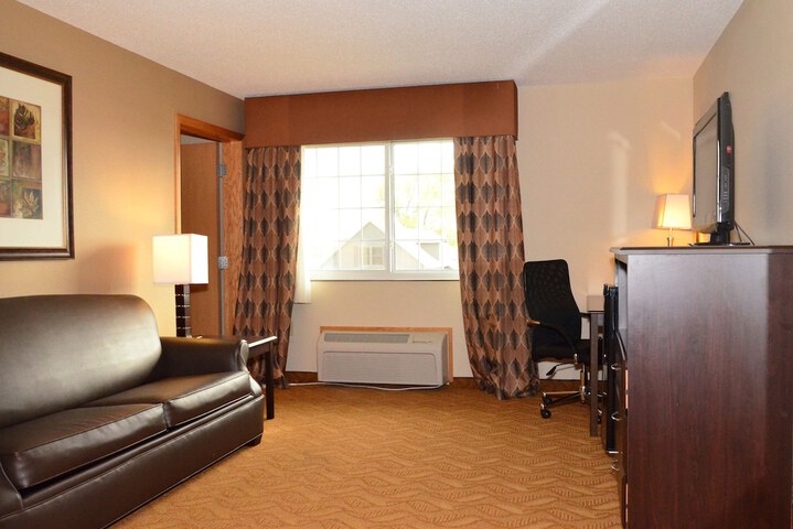 Room 37 of 48
