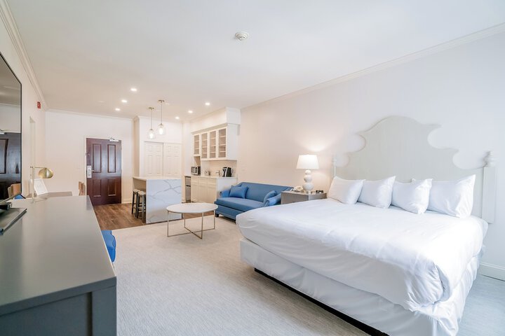 Room 34 of 58
