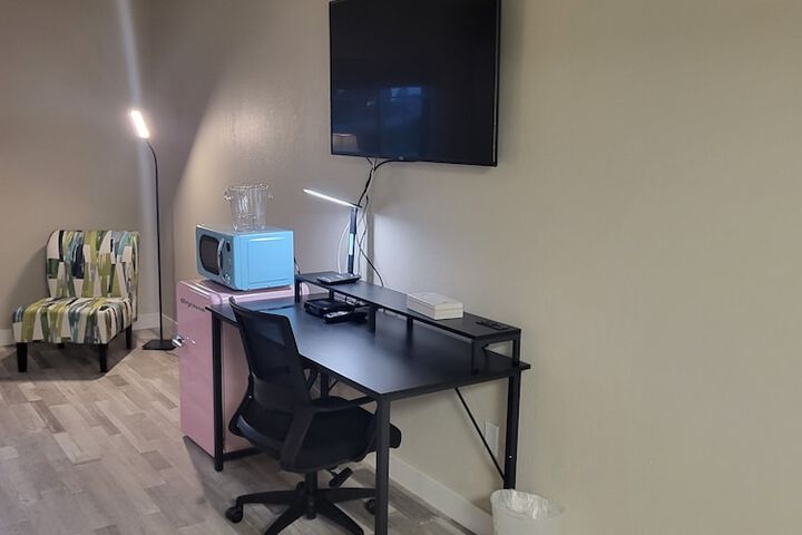 Room 15 of 15