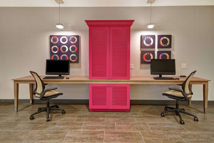 Business Center 42 of 42