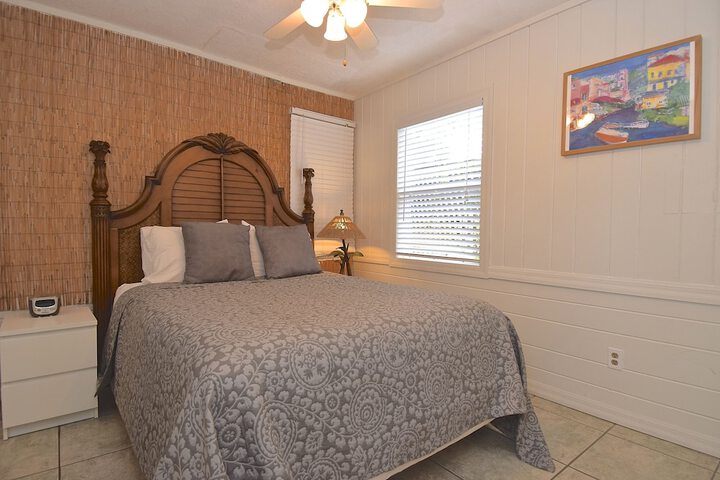Room 43 of 156