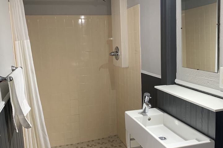 Room 12 of 47