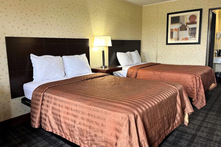 Travelodge by Wyndham Seymour