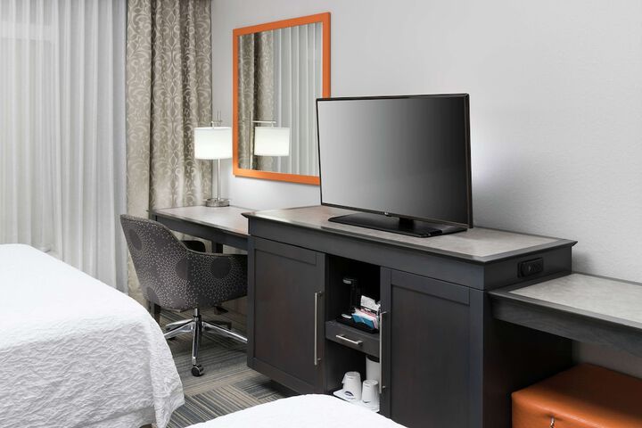 Room 18 of 38