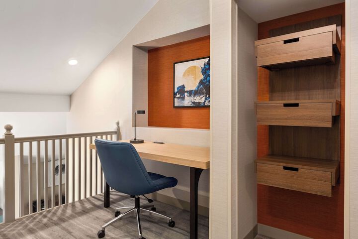 Room 22 of 100