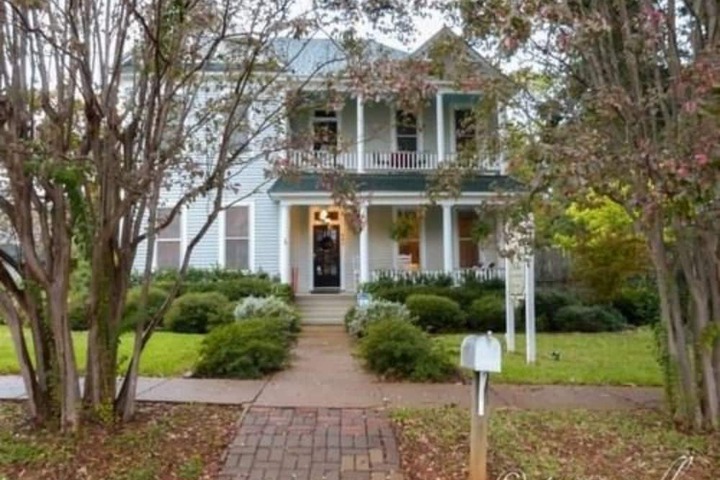 Fig Tree Manor