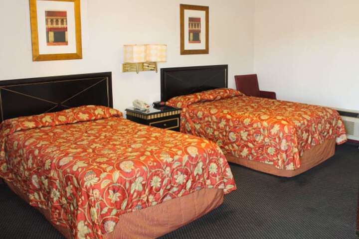Room 16 of 27