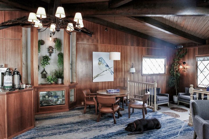 Hotel Interior 11 of 34