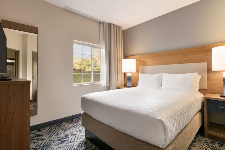 Room 16 of 41